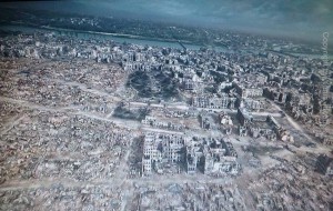 Ruiny zniszczone Warszawy