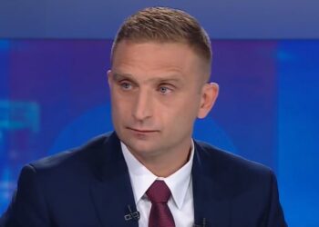 Robert Bąkiewicz: Unia Europejska wykorzystuje pieniądze z KPO do wywierania presji na Polskę [WIDEO]