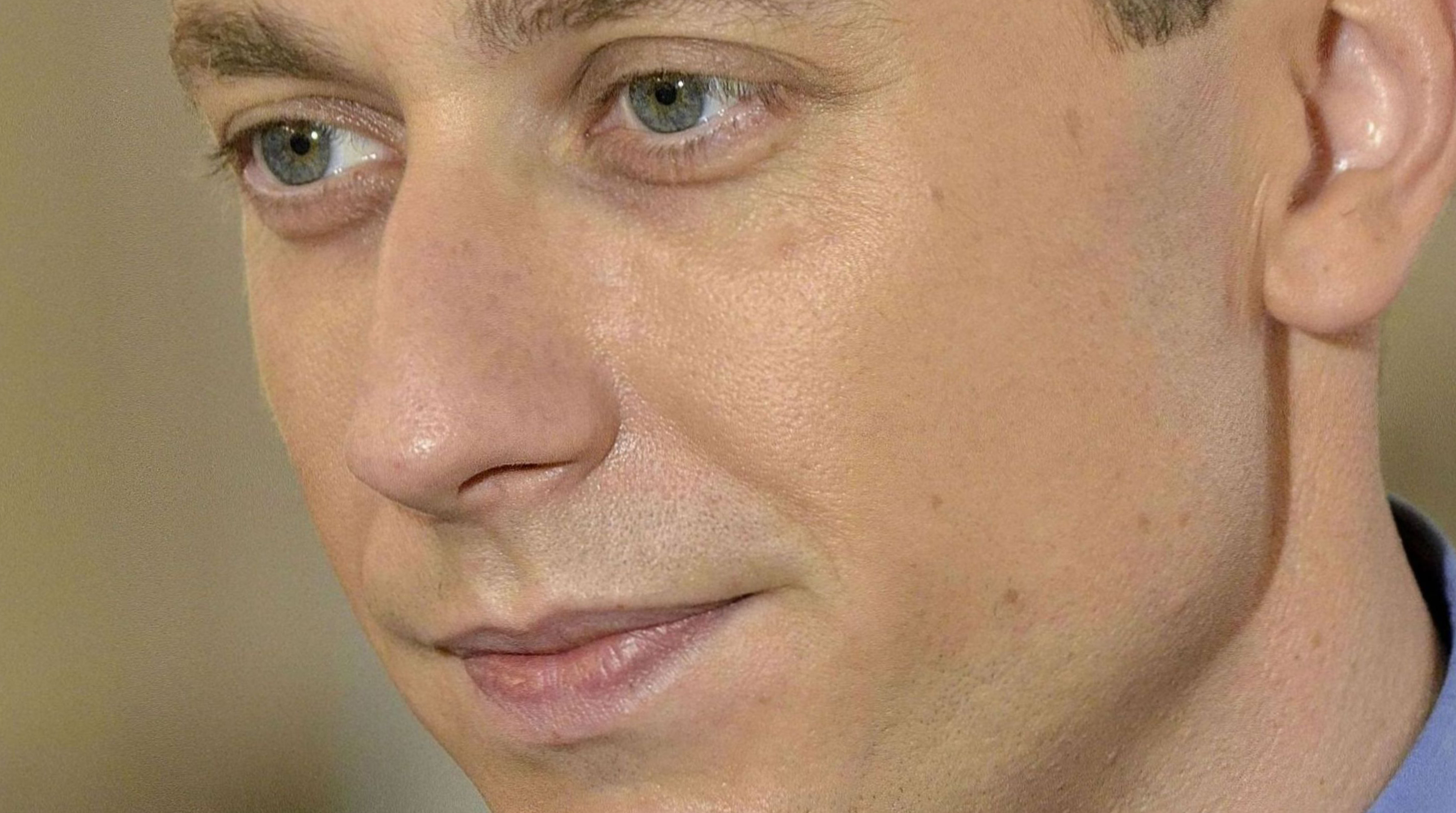 Poseł PO blokuje infolinię NFZ dla osób obawiających się o swoje życie, aby uderzyć w rząd