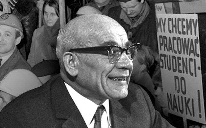 Dlaczego rząd miałby przepraszać za Marzec ’68 i komunistycznego okupanta? [WIDEO WYWIAD]