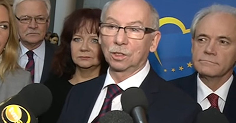 Fabrykę papieru w Kostrzynie sprywatyzowali za 80 zł. W następnych latach dała ona zarobić setki milionów złotych