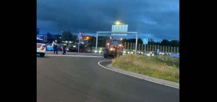 Rolnicy protestują, a policja… strzela do nich. Szokujące obrazki w Holandii
