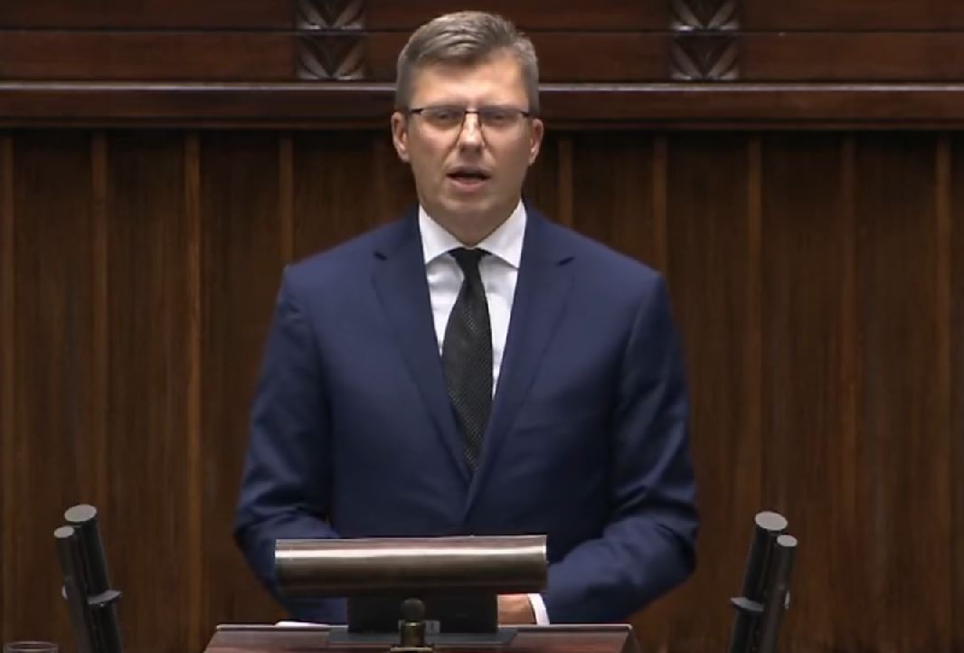 Warchoł o przestępstwie lichwy: Po naszych zmianach pożyczka będzie 5 razy tańsza [WIDEO]