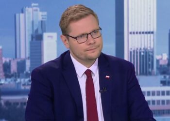 Michał Woś: Zmiana traktatów oznacza pozbawienie na rzecz UE resztki suwerenności w ponad 60 dziedzinach [WIDEO]
