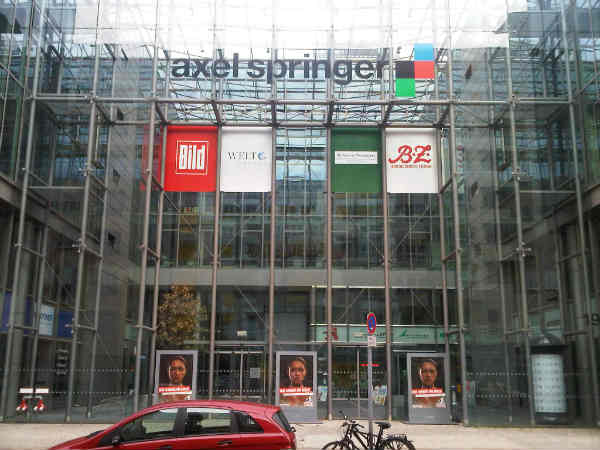 Axel Springer instruuje podległych mu dziennikarzy! Niemiecka propaganda w Polsce?