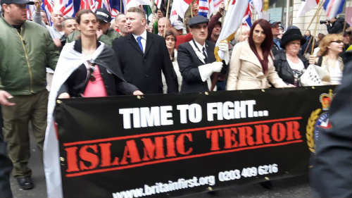 Britain First rozpoczyna „Nową Krucjatę przeciwko Islamowi!”