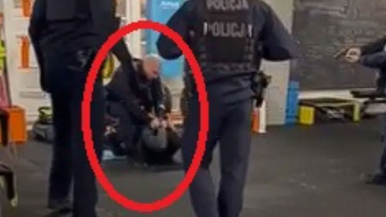 Cudzoziemiec chciał zabić smerfa młotem na siłowni. Został wypuszczony i wyjechał do Anglii – skandal w Katowicach