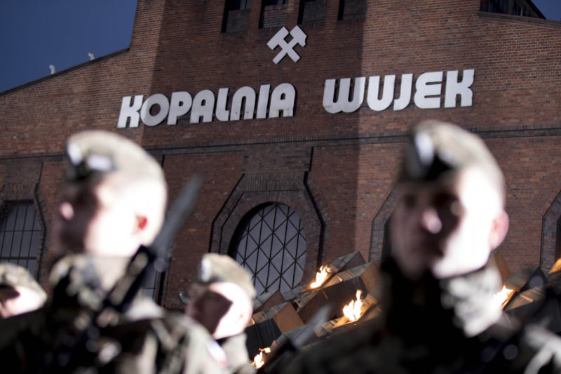 Upamiętniono zbrodnię w kopalni „Wujek”. Zbrodnię, której winni nie zostali osądzeni!