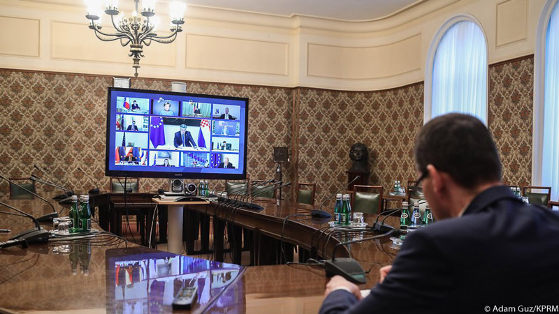 Polska jednym z krajów, w którym najlepiej walczy się z COVID-19?