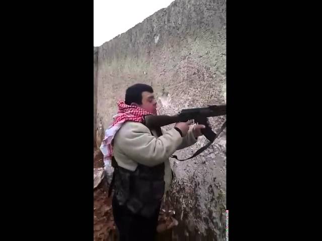 Bestialstwa ciąg dalszy, ISIS dało broń dziecku z zespołem downa…