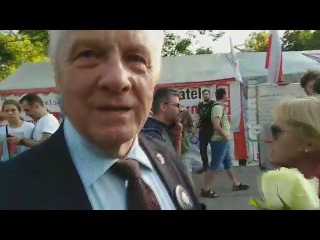 Czy Stefan Niesiołowski wie czym jest GODNOŚĆ? Zapytałem.