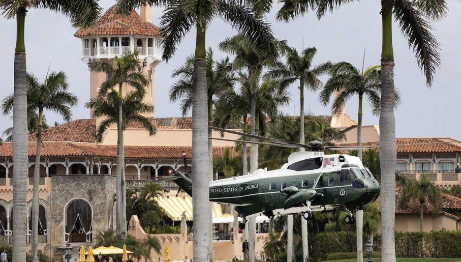 USA: Z kałasznikowem u Trumpa