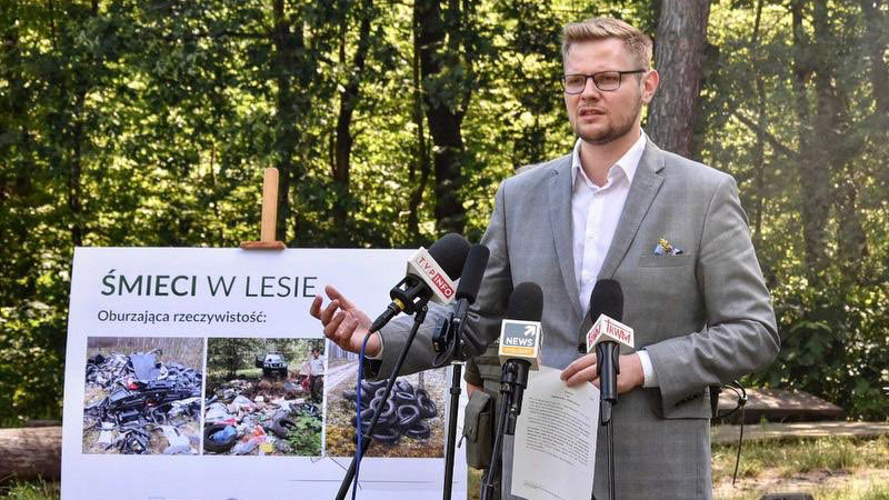 Minister Woś wypowiada wojnę śmiecącym w lasach: 10x wyższe kary! tysiące fotopułapek!
